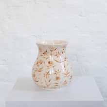 Load image into Gallery viewer, 'Sunburst' Floral Short Scallop Vase Autumn Brown