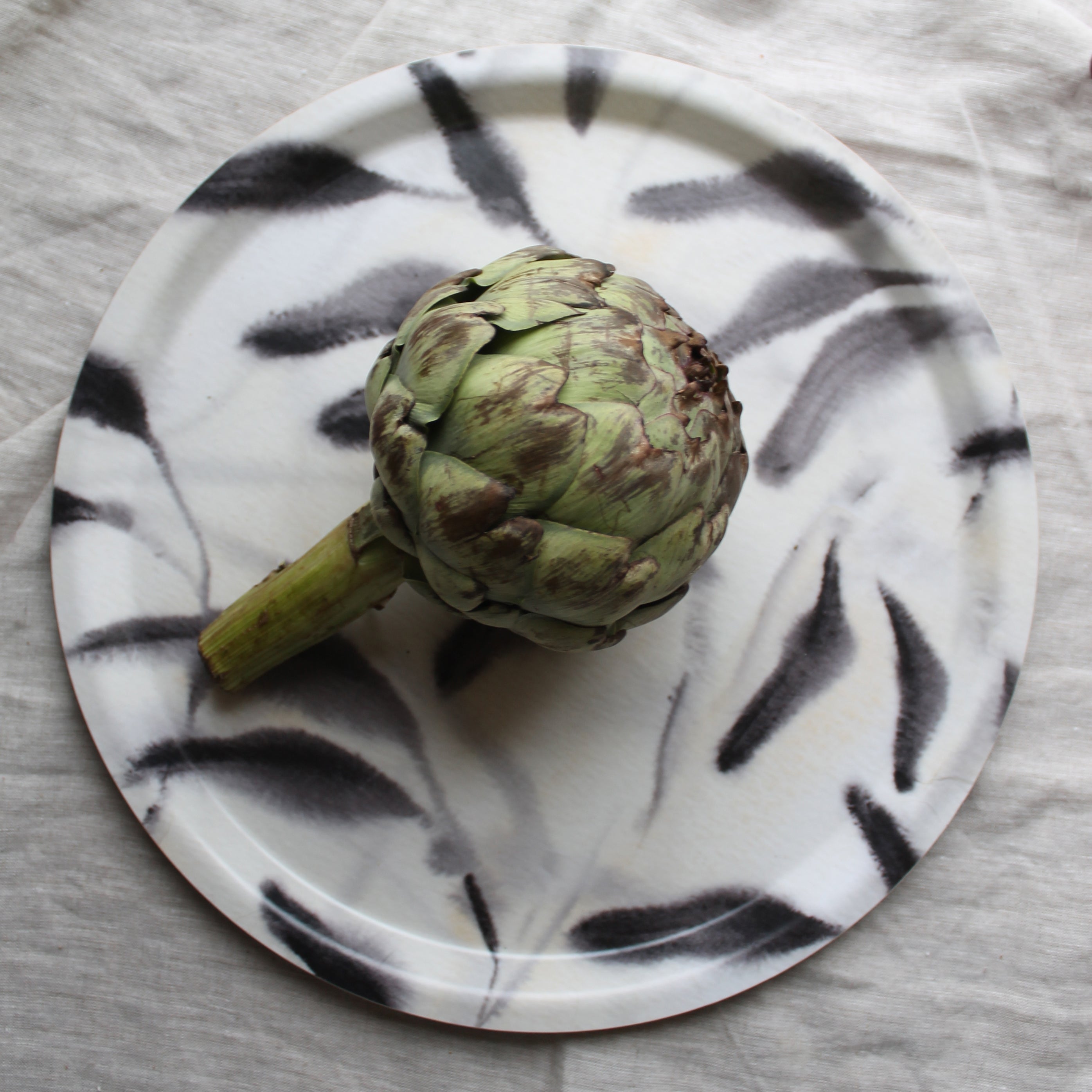 Beige Amongst Round Tray (Medium)