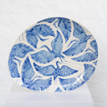 Load image into Gallery viewer, Herons Organic Contemporary Platter Plate - Blue
