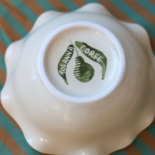 Load image into Gallery viewer, Partridge in a Pear Tree - Scalloped Bowl
