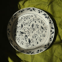 Load image into Gallery viewer, Hand Painted Blackbirds Stoneware Shallow Bowl
